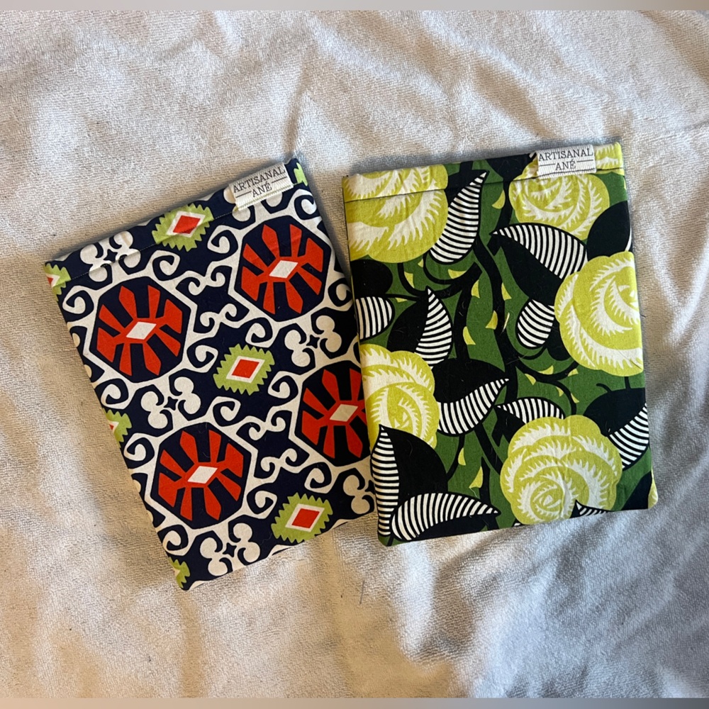Artisanal Ane padded book/kindle sleeves